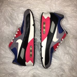 Nike Air Max 90 Essential Women’s 7.5